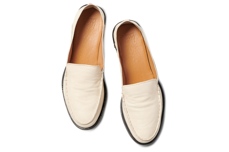 Pepper leather loafer in eggshell - product top shot