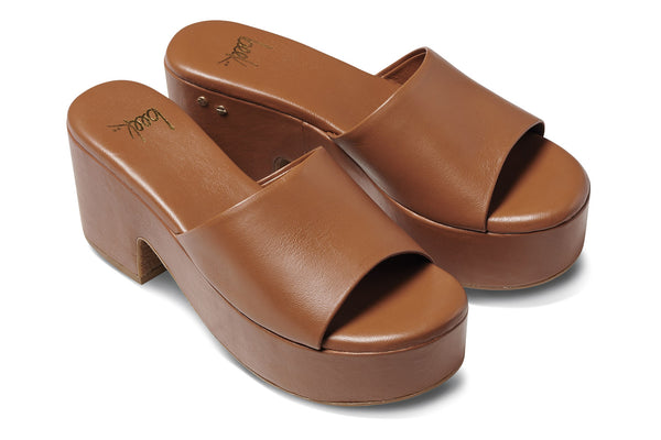 Prinia leather platform heel sandal in black - angle shotPrinia leather platform heel sandal in tan - angle shot