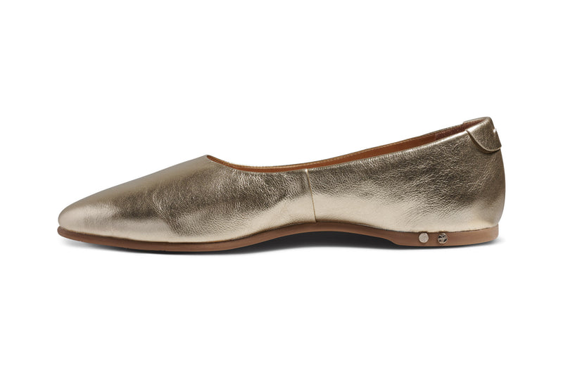 Swiftlet leather ballet shoes in gold - product side shot