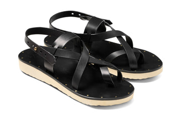 Wigeon back strap leather toe-ring sandal in black - angle shot