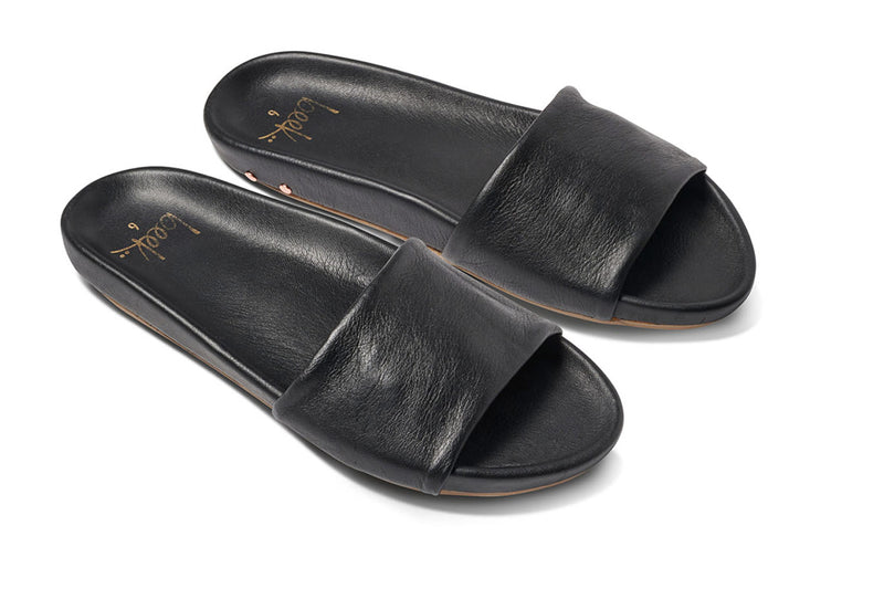 GALLITO Black Leather Slide Sandal | beek